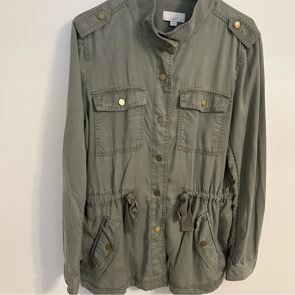 Loft Medium Womens olive Green Utility Lightweight Jacket Snap Closure Mock Neck